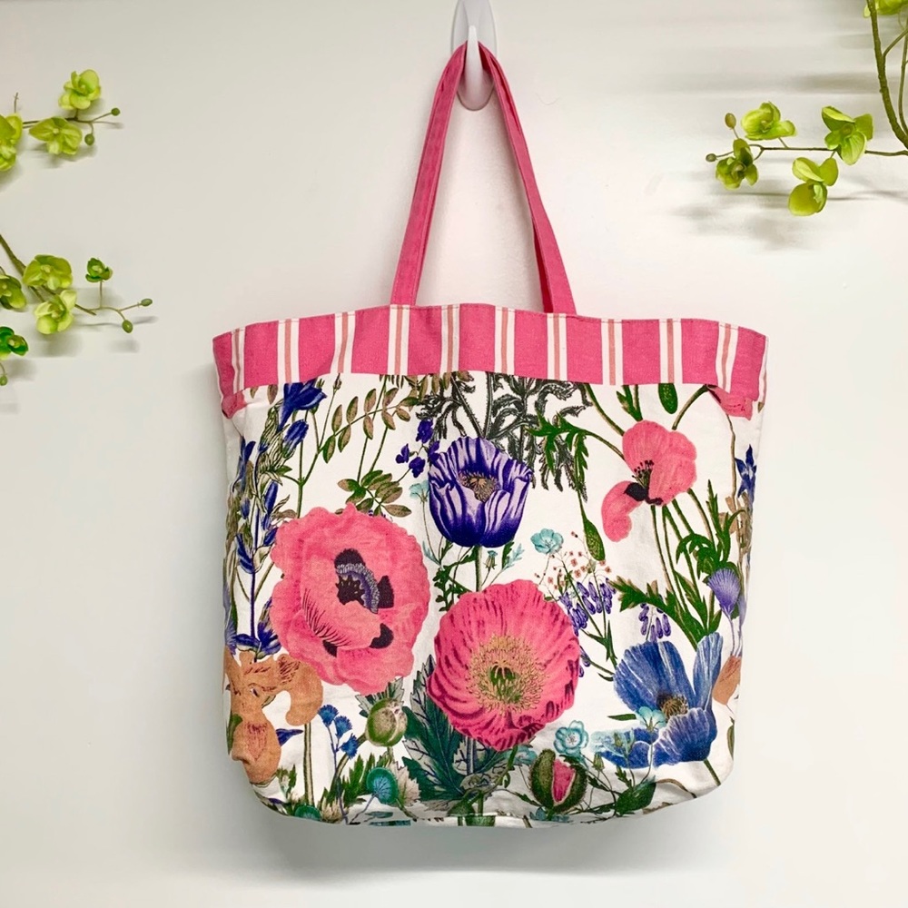 Estee Lauder floral pink and white canvas tote bag